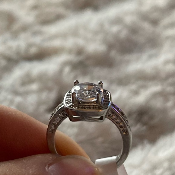 JACKPOT CANDLE RING - Picture 2 of 2